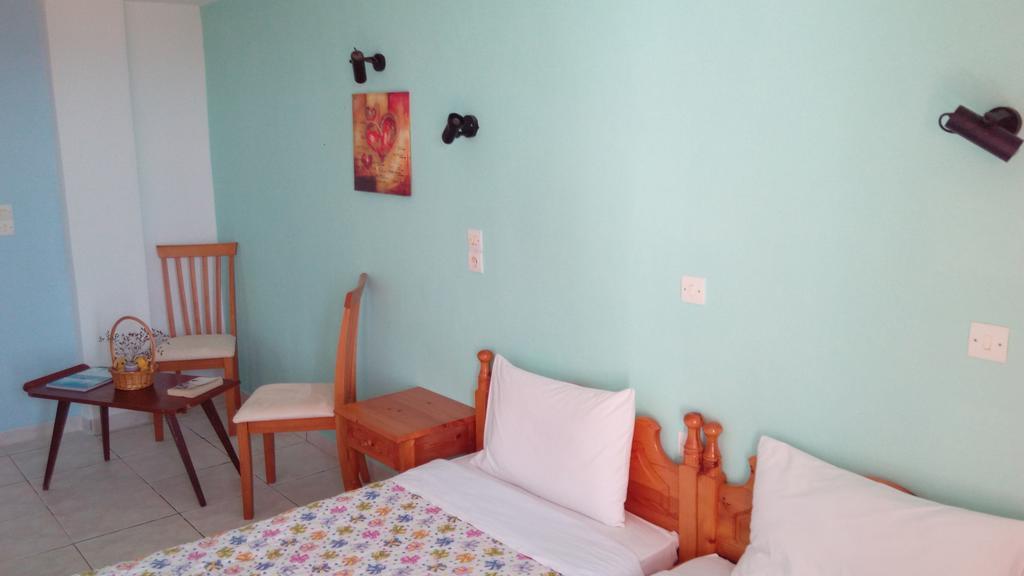 Anessis Cosmos Aparthotel Anaxos Bilik gambar