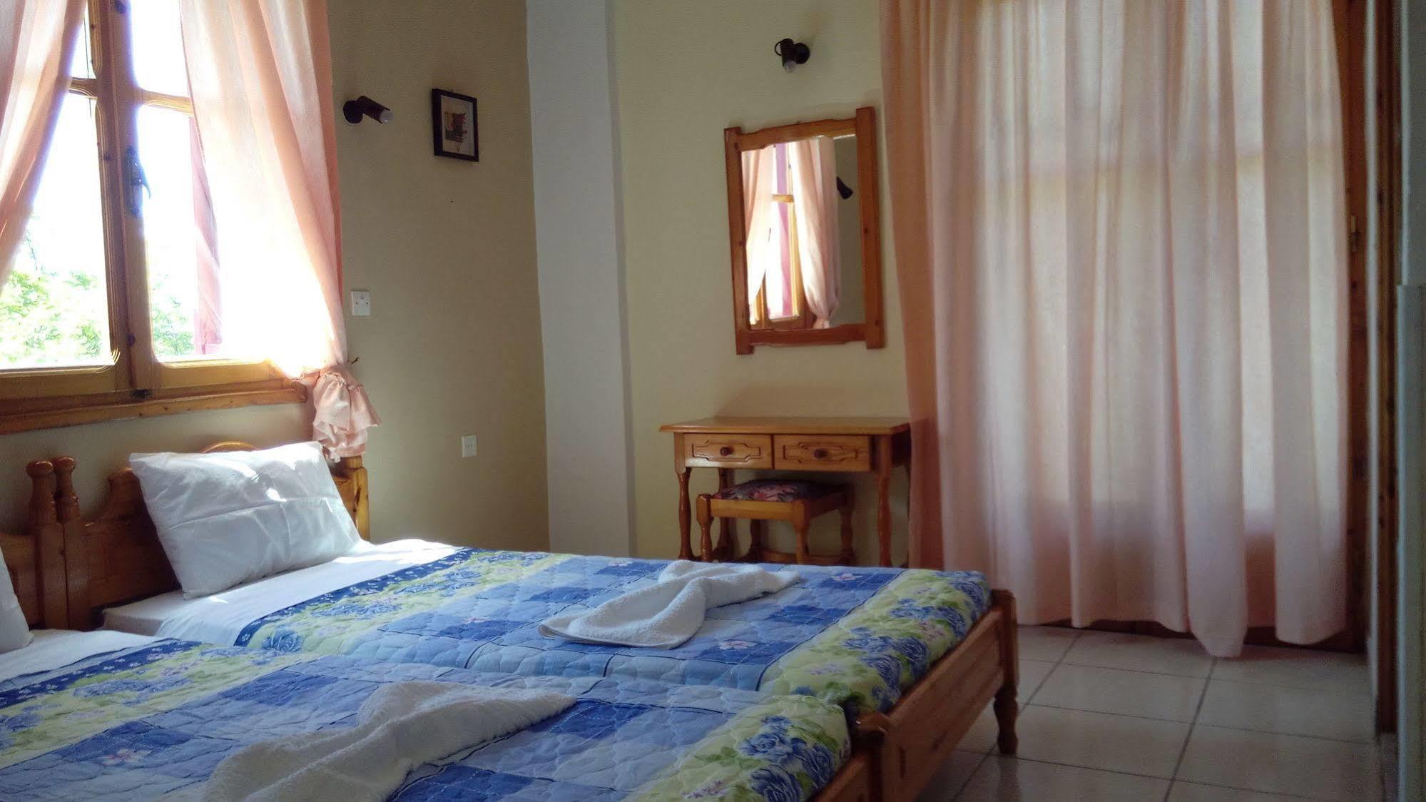 Anessis Cosmos Aparthotel Anaxos Luaran gambar
