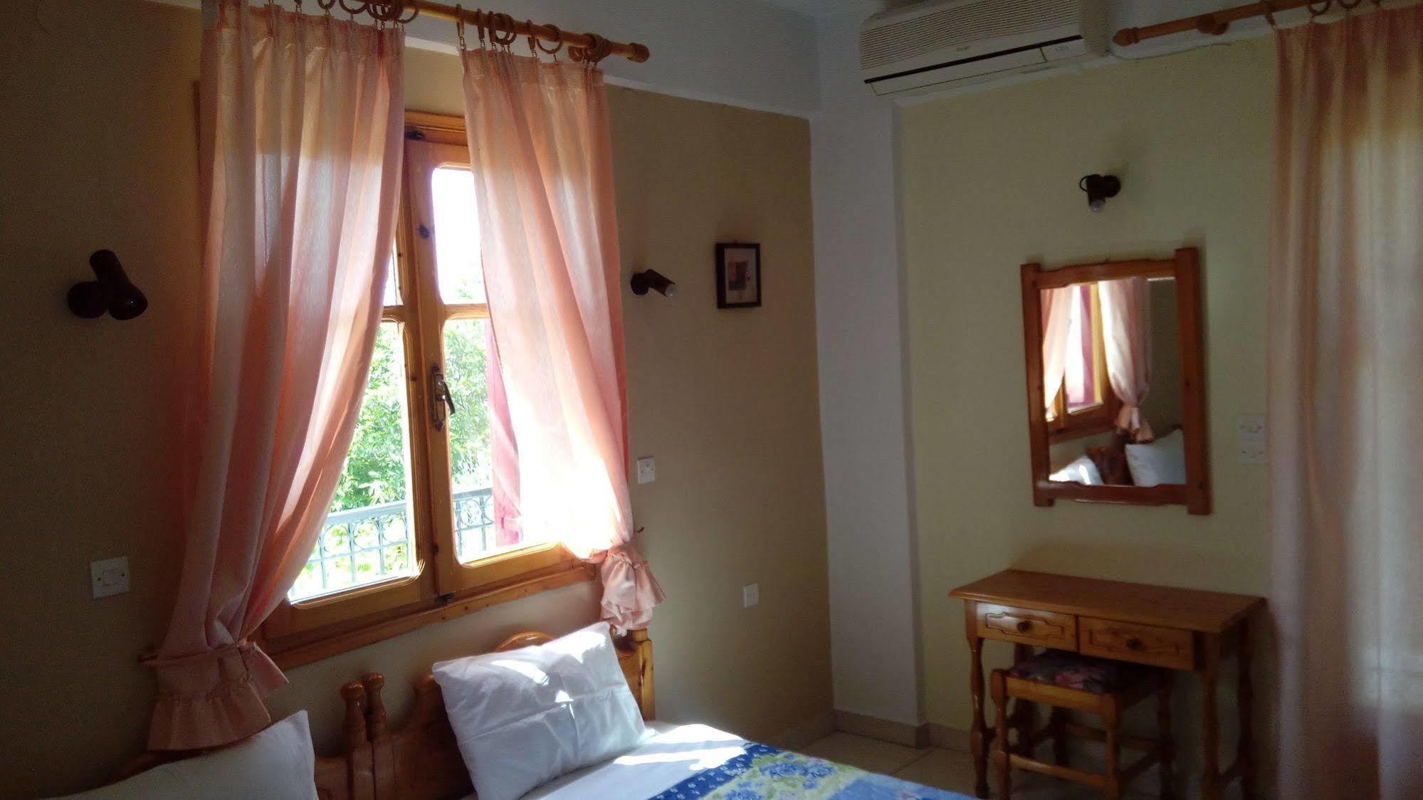 Anessis Cosmos Aparthotel Anaxos Luaran gambar
