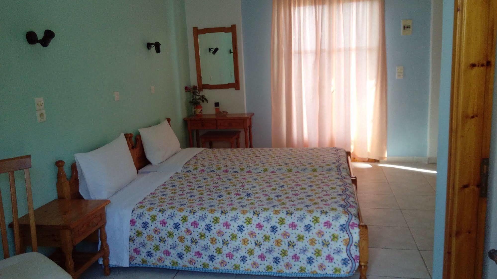 Anessis Cosmos Aparthotel Anaxos Luaran gambar