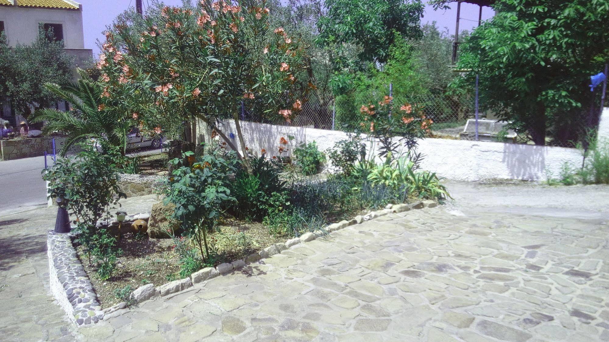 Anessis Cosmos Aparthotel Anaxos Luaran gambar